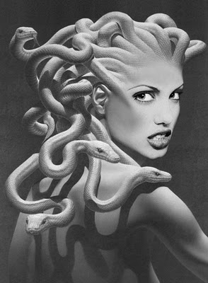 Medusa-Jolie--10707.jpg