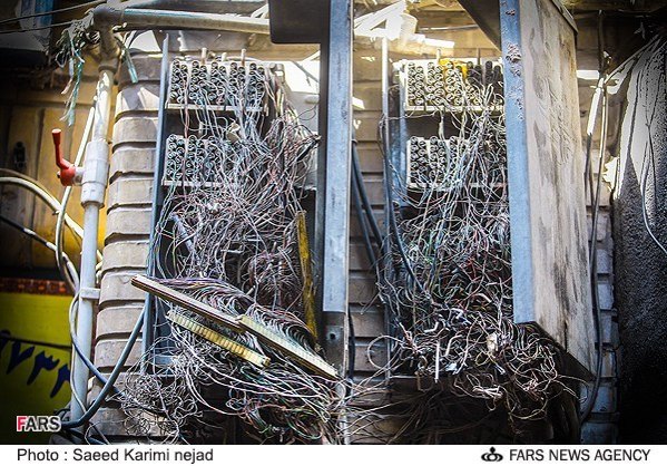 TehranBazaarWiring1.JPG