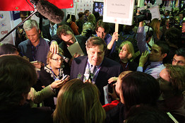 OB-TV232_Penn_D_D_20120719142838.jpg